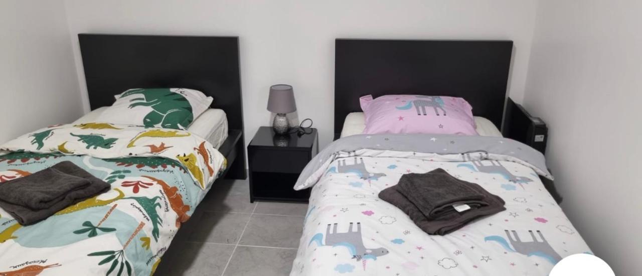 R1/logement proche de Paris - VILLIERS LE BEL  Buitenkant foto